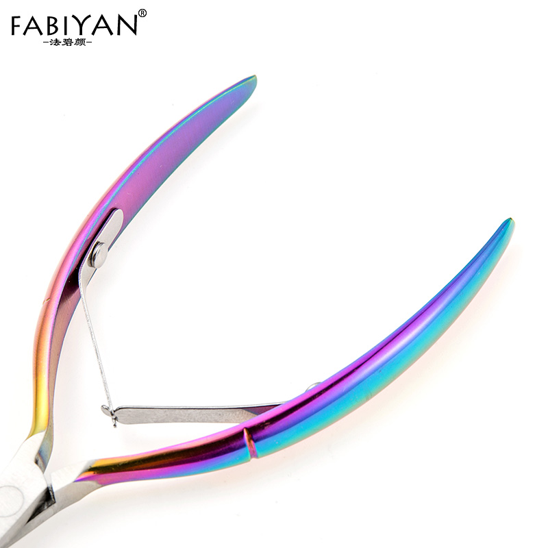 Pinza per cuticole in acciaio  - Nail Art Rainbow recensione e prezzo